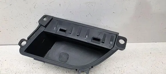 KIA Sportage Other front door trim element 82731F1000 82730F1000WK