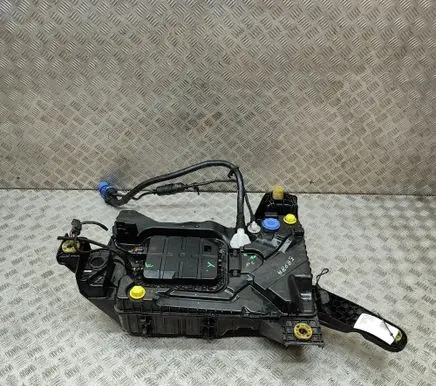 Peugeot 308 AdBlue liquid reservoir P1002560 P1001672