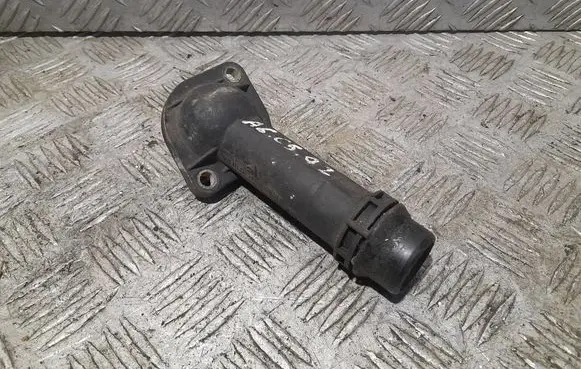 Audi A6 S6 C5 4B Engine coolant pipe/hose 06B121121