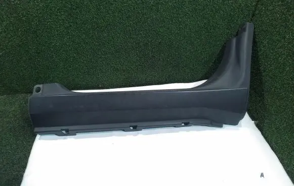 Iveco Daily 6th gen Side skirt front trim 5801521532