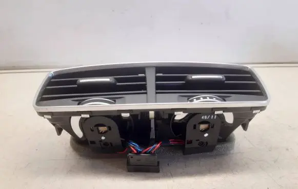 Audi A8 S8 D4 4H Dash center air vent grill 4H0819203B 4H0819203A 07999S17