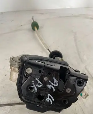 Audi A6 S6 C6 4F Front door lock