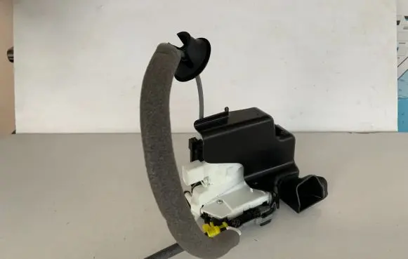 Audi Q5 SQ5 Front door lock 8X1837015E 80B837349