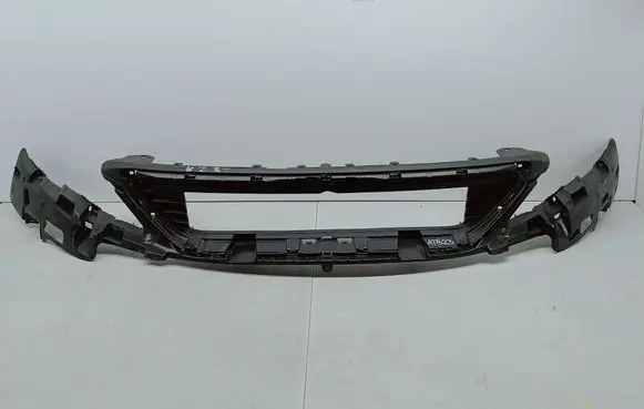 Peugeot 308 Front bumper 9818508180 AT823