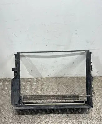 Radiator support slam panel bracket