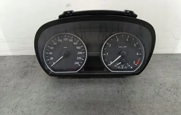 BMW 1 E81 E87 Speedometer (instrument cluster) 