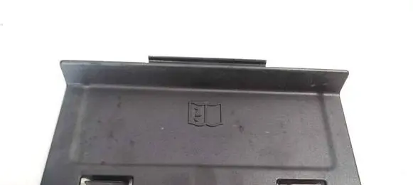 Land Rover Discovery Sport Fuse box cover HJ3214K016BA