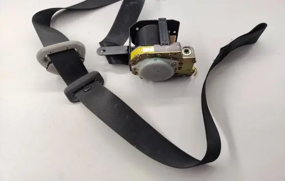 Toyota Yaris Front seatbelt