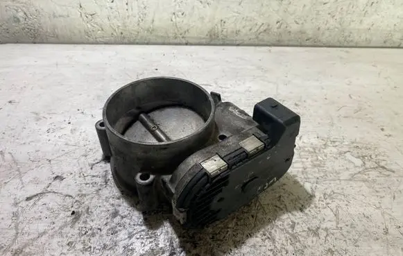 Volkswagen Touareg I Throttle valve 077133062A 2223