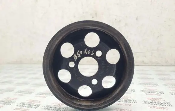 Volkswagen PASSAT B5.5 Power steering pump pulley 058145255E