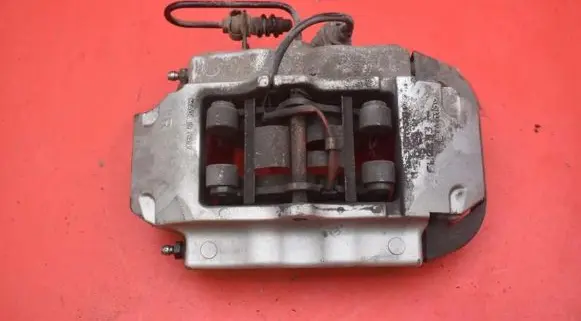 Porsche Cayenne (9PA) Rear brake caliper