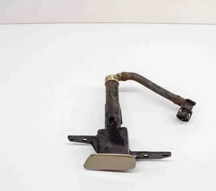 Headlight washer spray nozzle