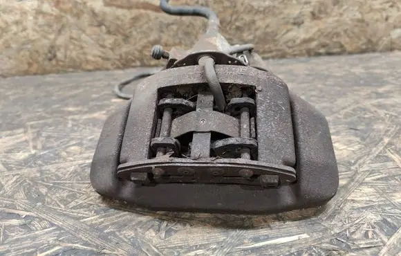 Porsche 928 Rear brake caliper