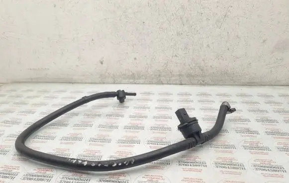 Audi A6 S6 C5 4B Fuel line pipe 038906081B