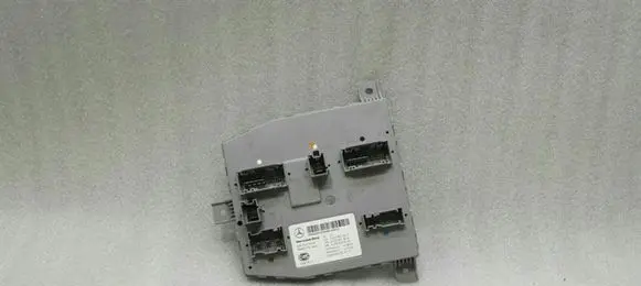 Mercedes-Benz C W205 Comfort/convenience module A2059003913