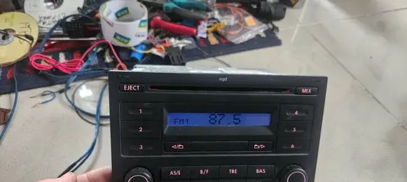 Volkswagen Sharan Radio/CD/DVD/GPS head unit 6Q0035152E 6Q0035152EJ RCD200