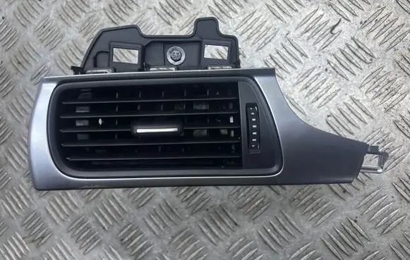 Audi A6 S6 C7 4G Dashboard side air vent grill/cover trim 4G1820901 9025700