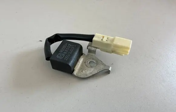 Toyota Avensis T250 Sensor 9008088002 90080 25020F