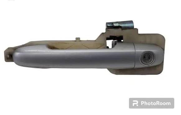 Hyundai Sonata Front door lock 826513K000