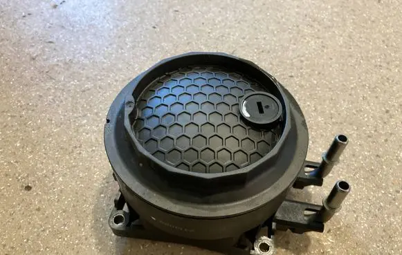 KIA Sorento IV Fuel filter housing 31970S1960