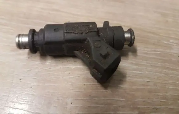 Mercedes-Benz ML W163 Fuel injector 0280155742 A1120780049