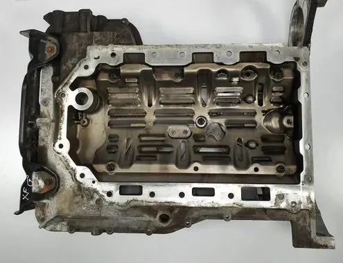 Jaguar XF X260 Oil sump 9X2Q-6U004-CC