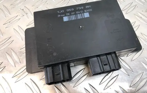 Volkswagen PASSAT B5 Comfort/convenience module 1J0959799AH