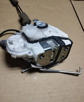 Honda Legend Rear door lock