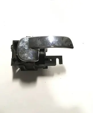 Nissan Navara D40 Front door interior handle 8318D