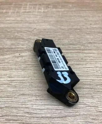 Mercedes-Benz E W211 Airbag deployment crash/impact sensor 0018209126 103138
