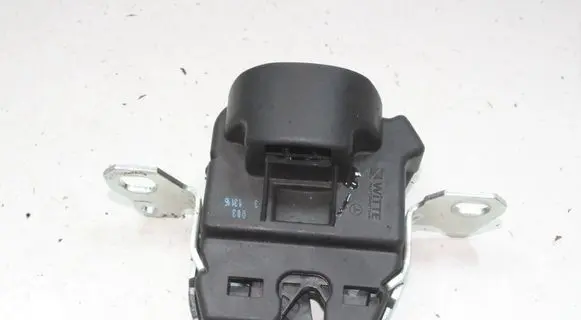 Mercedes-Benz C W205 Seat back rest lock catch 