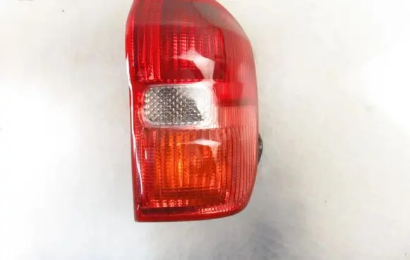 Toyota RAV 4 (XA20) Rear/tail lights