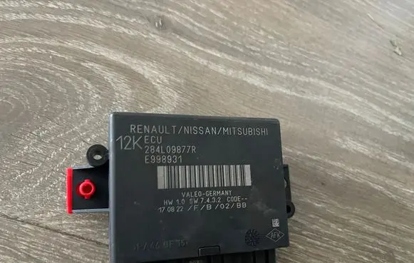 Nissan Qashqai Other devices 284L09877R