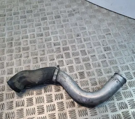 BMW 5 E39 Intercooler hose/pipe 116162249