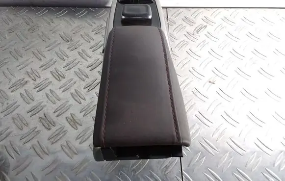 Head unit multimedia control