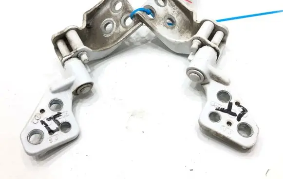 Peugeot Partner III Tailgate/trunk/boot hinge