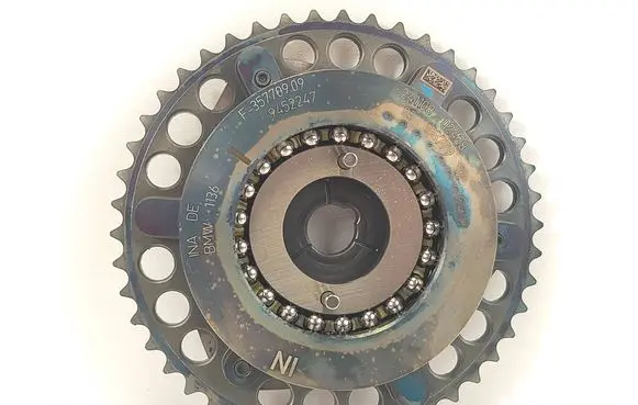 Camshaft pulley/ VANOS