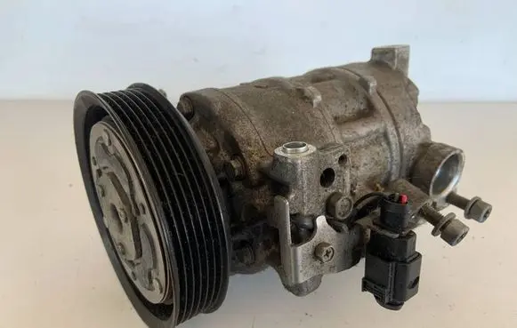 Audi Q7 4M Air conditioning (A/C) compressor (pump) 4M0820803M