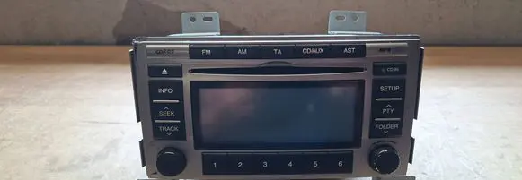Hyundai Santa Fe Radio/CD/DVD/GPS head unit 961802B530
