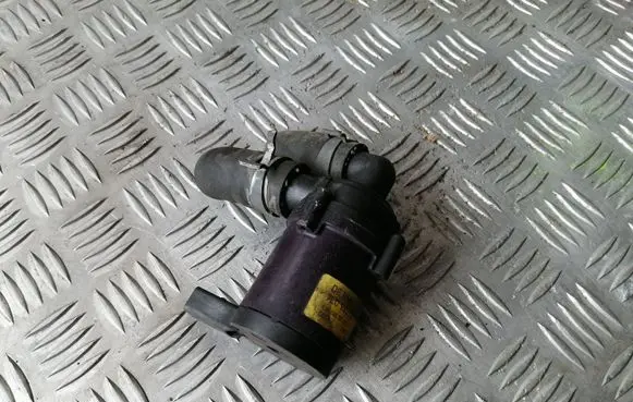 Audi Q7 4L Electric auxiliary coolant/water pump 7L0965561J