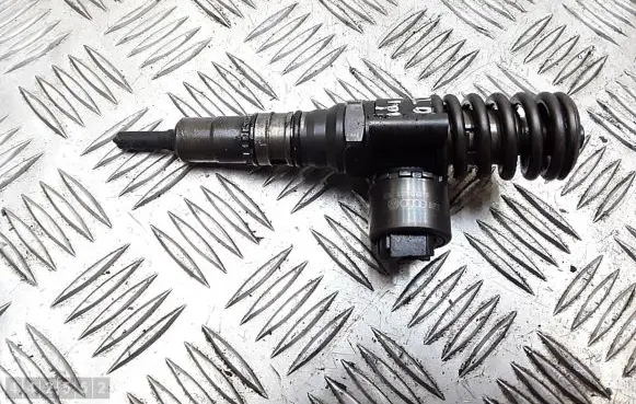Audi A3 S3 8P Fuel injector