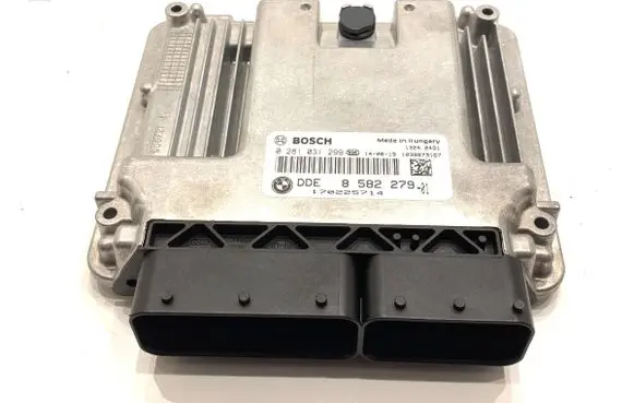 BMW 3 F30 F35 F31 Engine control unit/module ECU 8582279