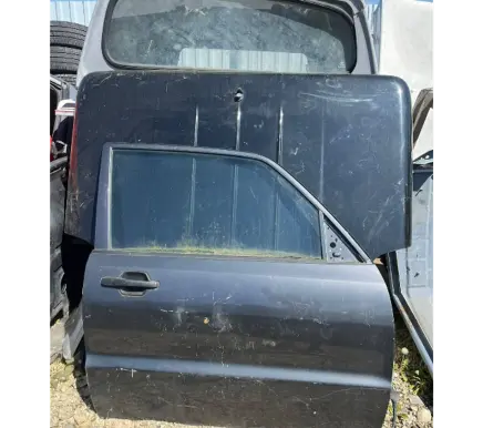 Mitsubishi Pajero Front door