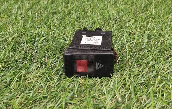 Audi A6 S6 C4 4A Hazard light switch 4A0941509A