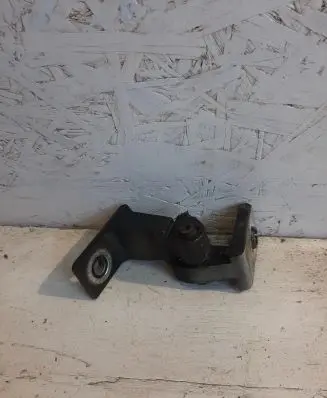 Audi A4 S4 B8 8K Front door upper hinge 8K0831402E