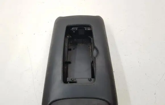 Maserati Quattroporte Armrest