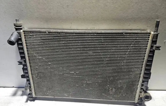 Ford Mondeo MK II Coolant radiator 