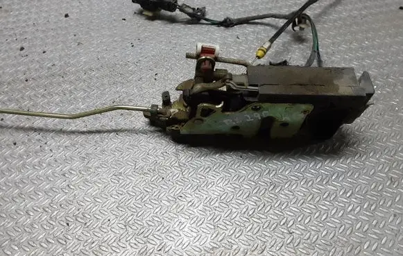 SsangYong Rexton Rear door lock