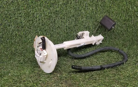 Saturn Vue Fuel level sensor 96837518