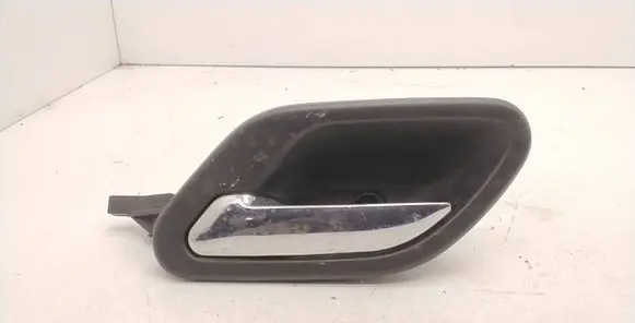 BMW 5 E39 Front door interior handle 8226049